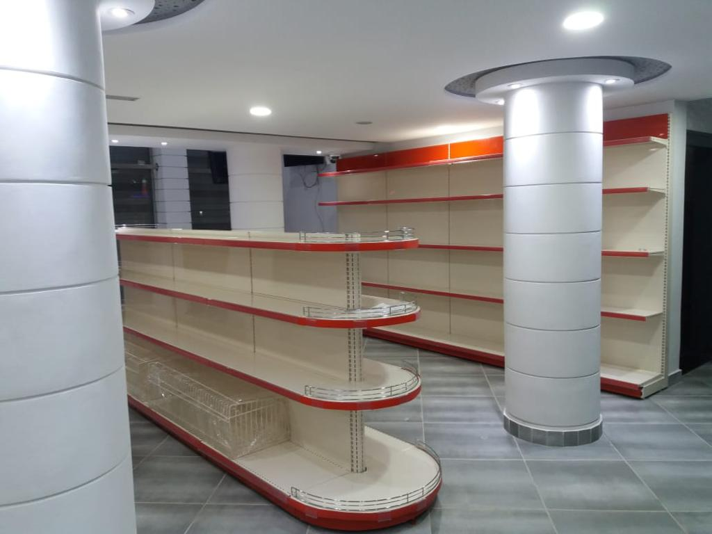 Rayonnages commerciaux